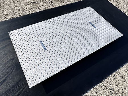 グリストラップ 蓋:寸法見直しをして頂いたグリストラップ蓋を神奈川県川崎市の焼鶏屋様へ