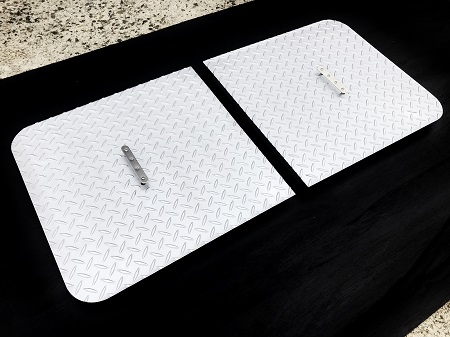 グリストラップ 蓋:カドにＲが付いたグリストラップ蓋を東京都目黒区のやきとり屋さんへ