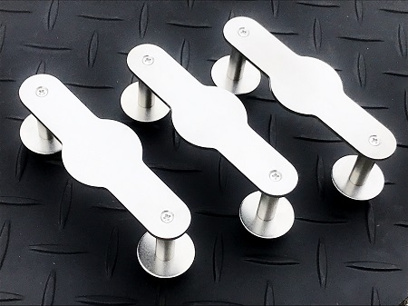 グリストラップ 蓋:取っ手の取れたグリストラップ蓋に後付けする専用の取手