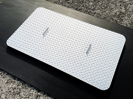 グリストラップ 蓋:ステンレス製のグリストラップの蓋を福岡市の担々麺屋さんへ発送しました